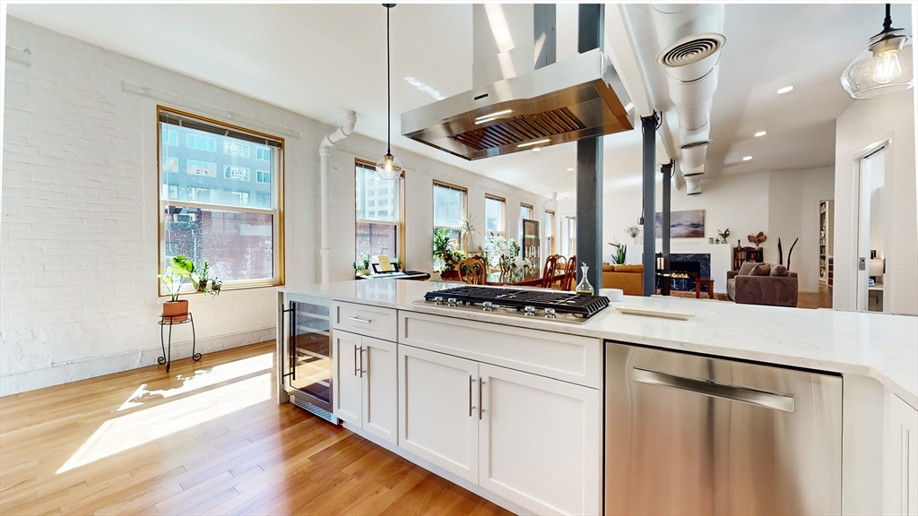 76 Batterymarch Street, Unit 5 Boston, MA 02110 - Photo 21 of 38