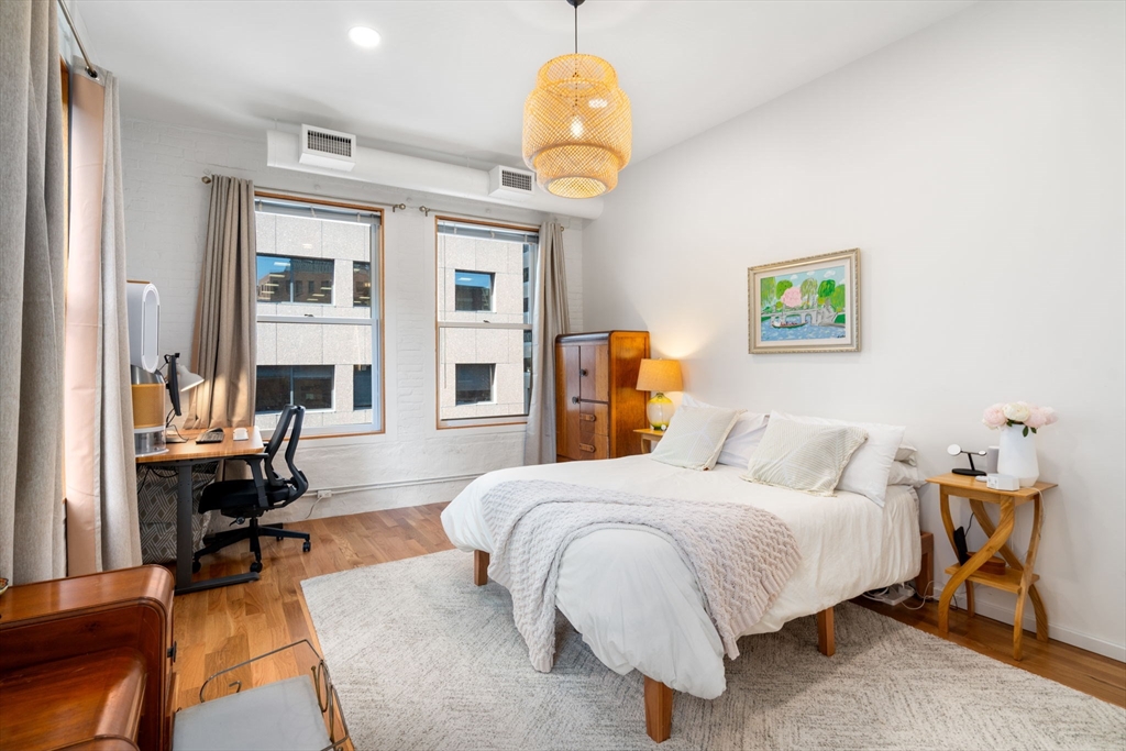 76 Batterymarch Street, Unit 5 Boston, MA 02110 - Photo 24 of 38