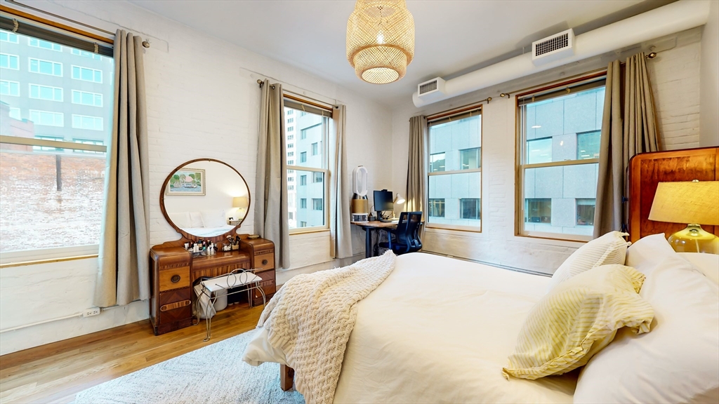 76 Batterymarch Street, Unit 5 Boston, MA 02110 - Photo 26 of 38