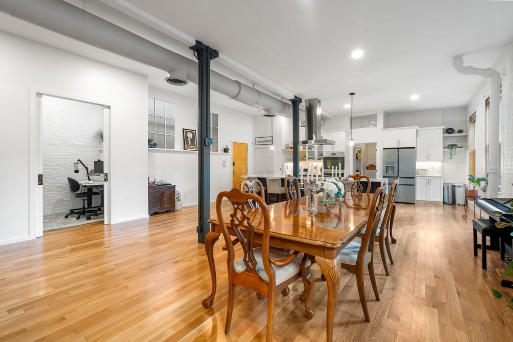 76 Batterymarch Street, Unit 5 Boston, MA 02110 - Photo 5 of 38