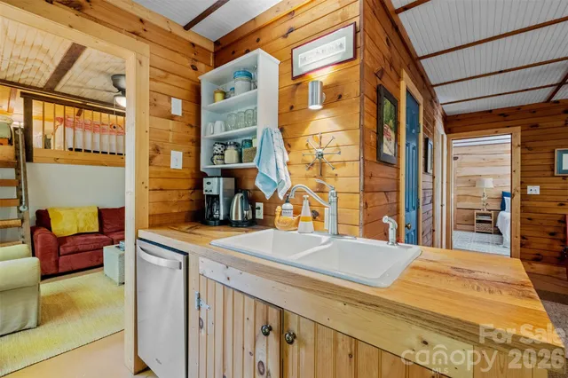 $1,549,000 | 250 Burt Blackwell Road, Mill Spring, NC 28756