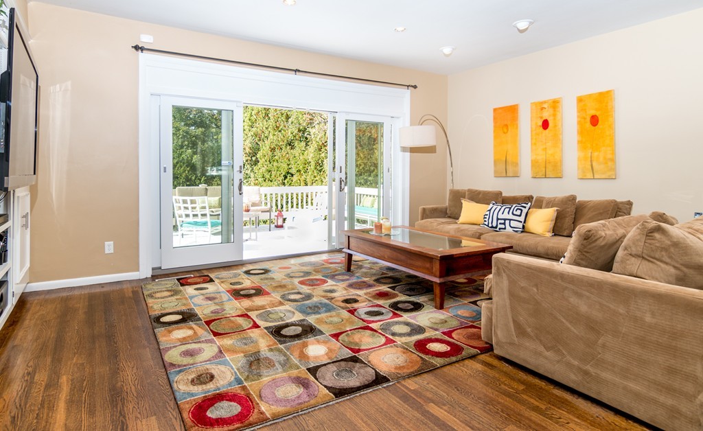 95 Rachel Road Newton, MA 02459 - Photo 3 of 13 Gallery Image 3