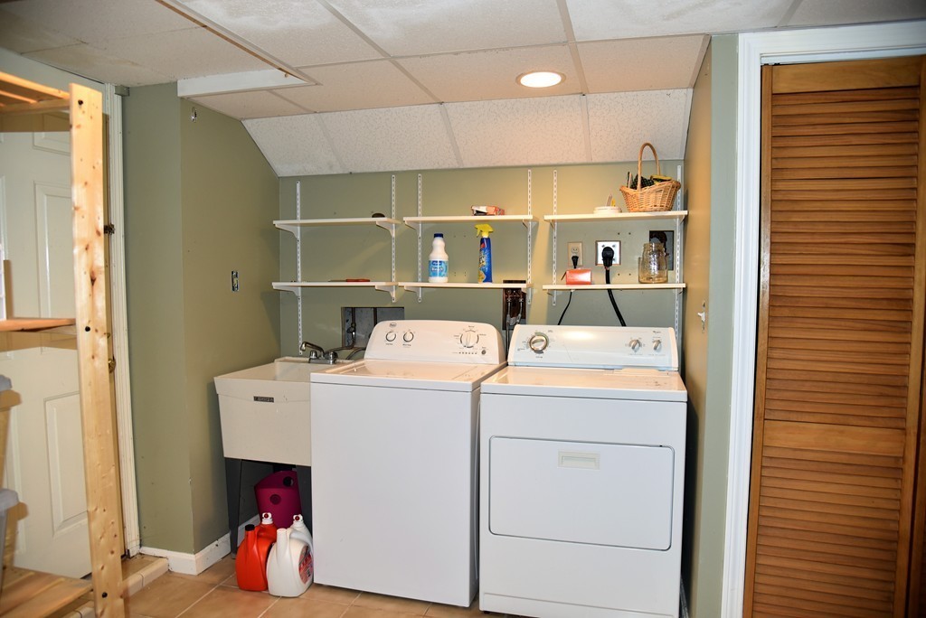 29 Hastings Road, Unit 29 Dedham, MA 02026 - Photo 17 of 24 Gallery Image 17