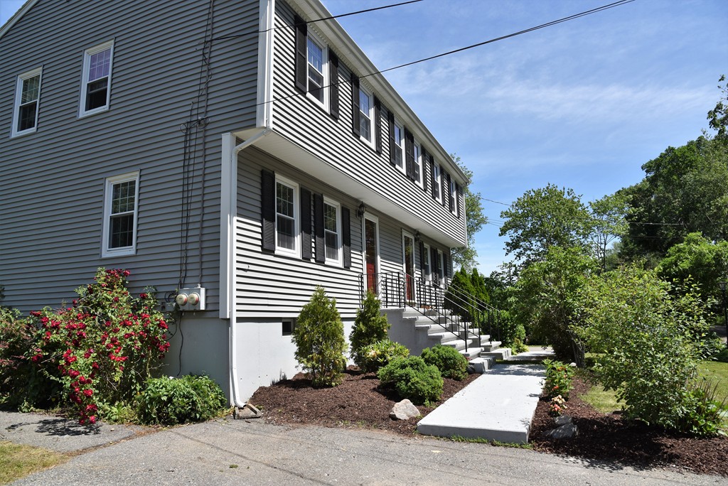 29 Hastings Road, Unit 29 Dedham, MA 02026 - Photo 2 of 24 Gallery Image 2