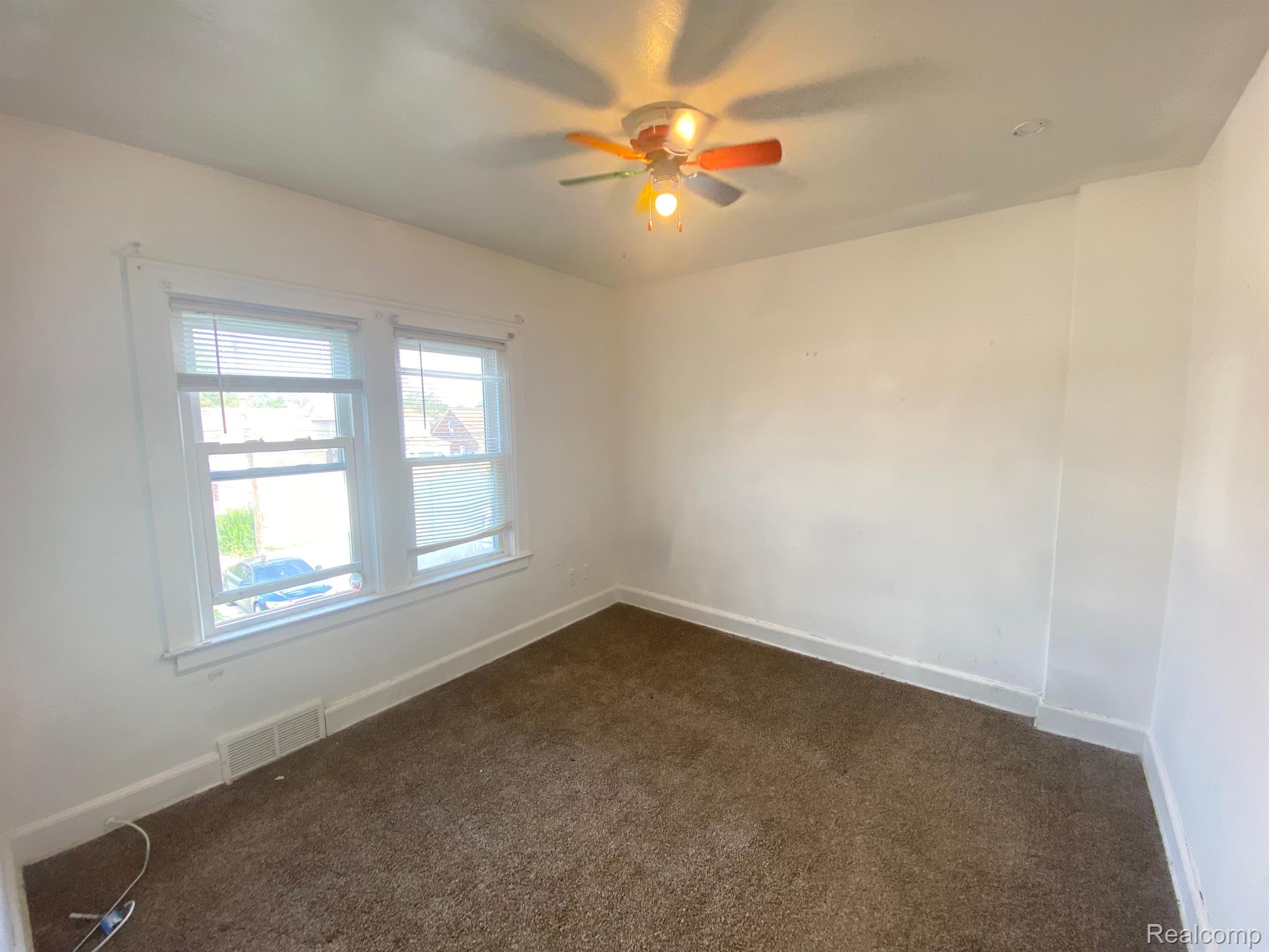 6438 Schaefer Road Dearborn, MI 48126 - Photo 12 of 20 Gallery Image 12