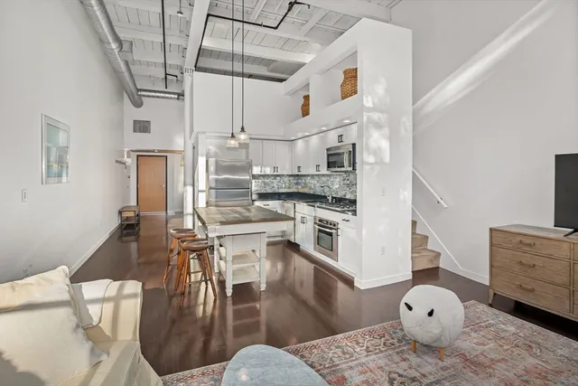 $829,000 | 1 Aberdeen Way, Unit 113, Cambridge, MA 02138