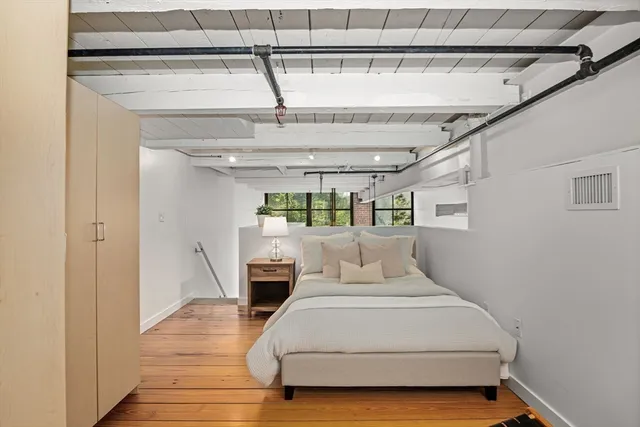 $829,000 | 1 Aberdeen Way, Unit 113, Cambridge, MA 02138