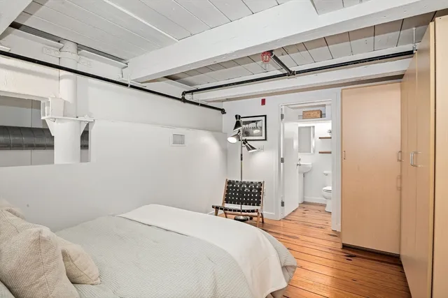 $829,000 | 1 Aberdeen Way, Unit 113, Cambridge, MA 02138