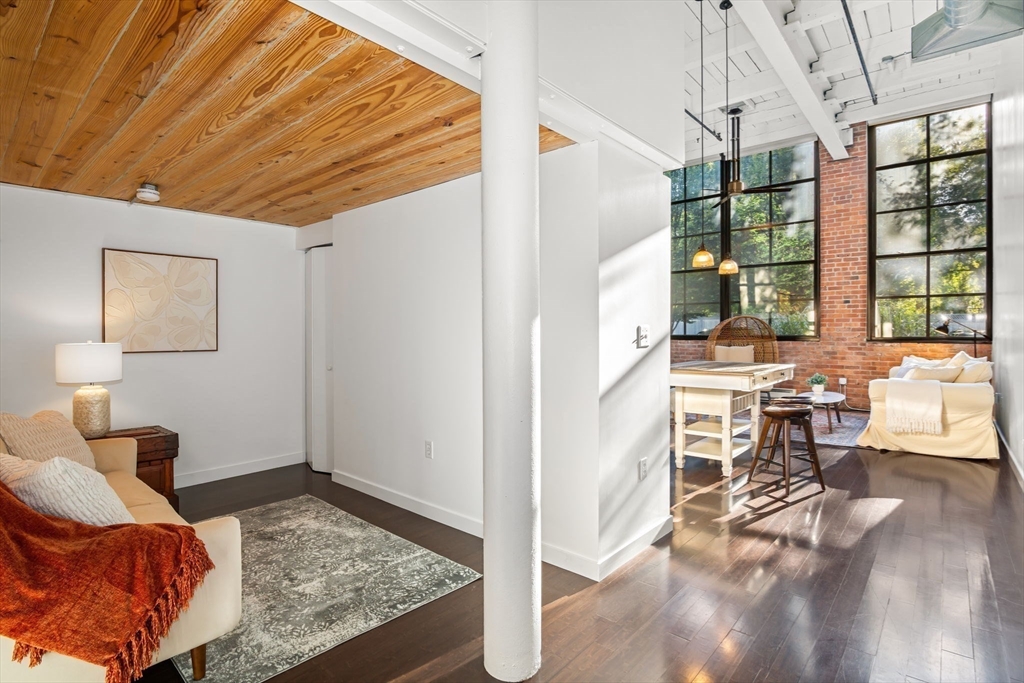 1 Aberdeen Way, Unit 113 Cambridge, MA 02138 - Photo 5 of 30