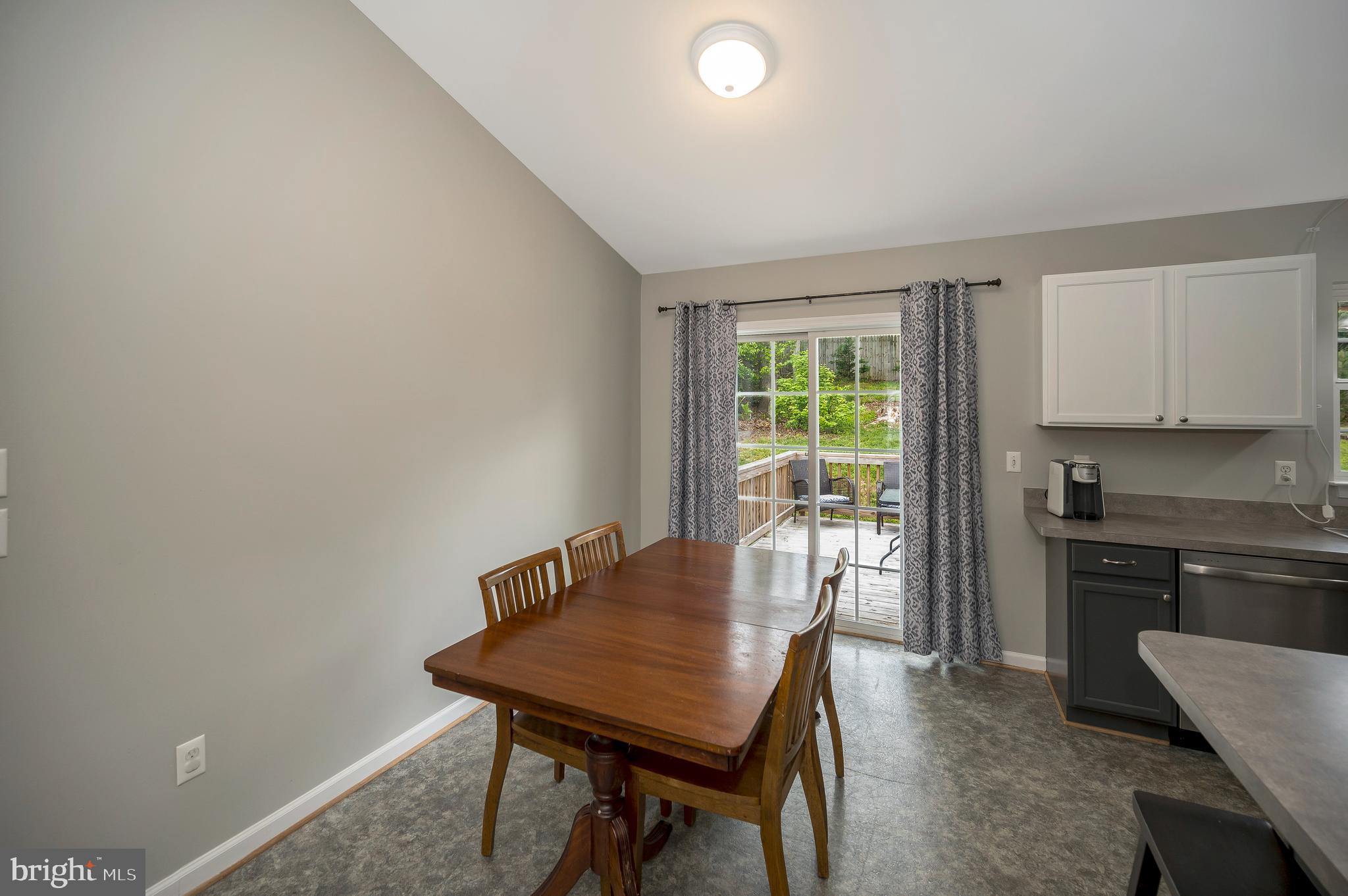 22 Myrtle Road Fredericksburg, VA 22405 - Photo 6 of 44 Gallery Image 6