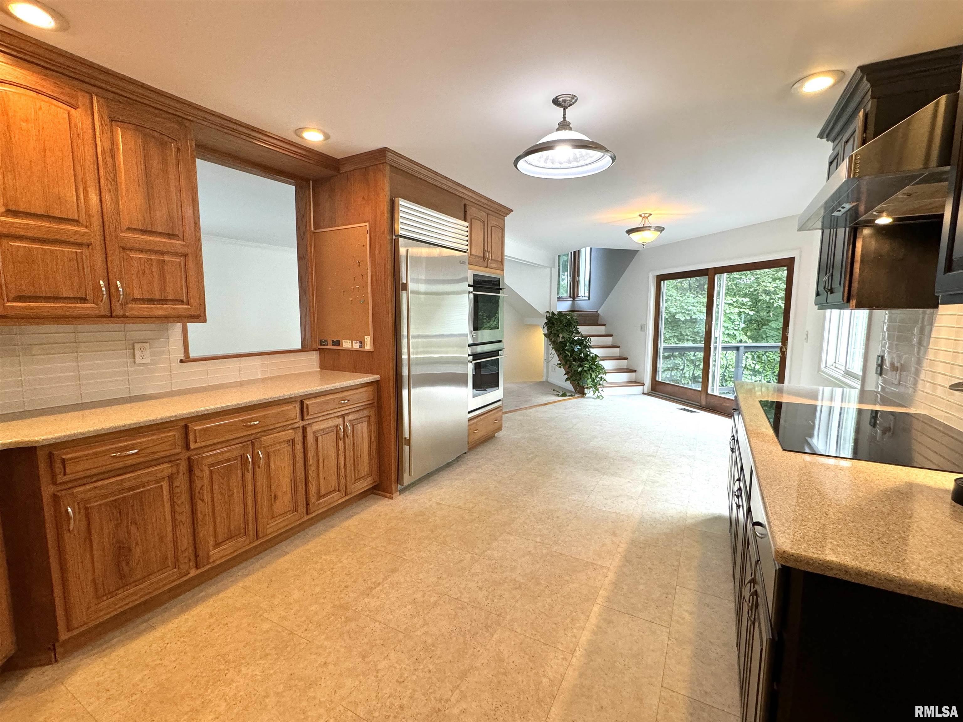 9315 North Picture Ridge Road Peoria, IL 61615 - Photo 11 of 57 Gallery Image 11