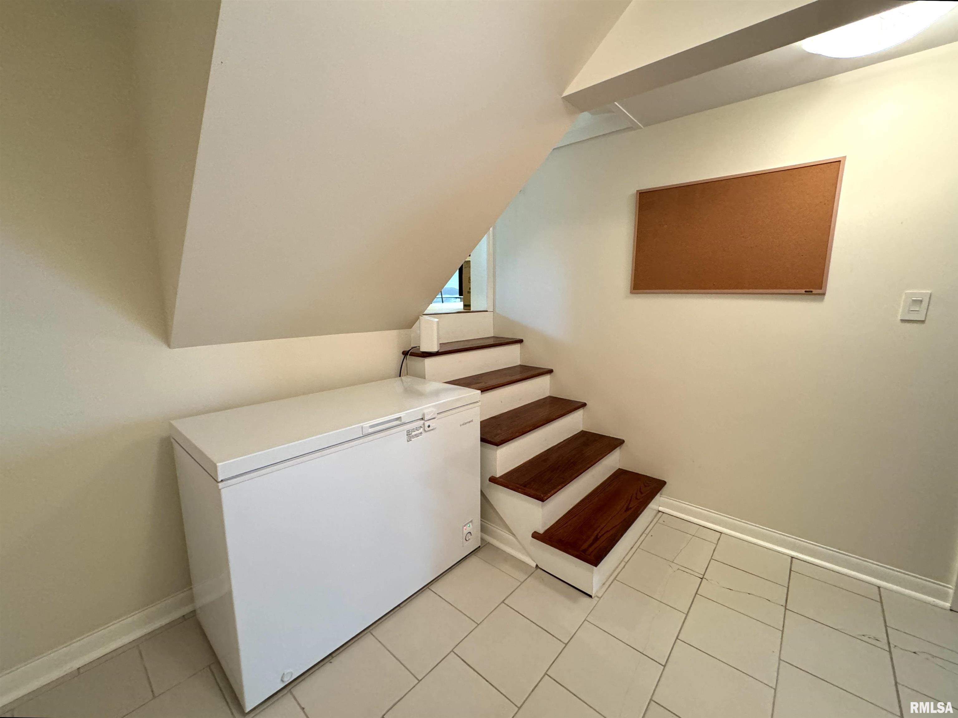 9315 North Picture Ridge Road Peoria, IL 61615 - Photo 49 of 57 Gallery Image 49