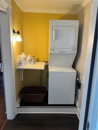 $2,500 | 36 Lansdale Street, Rochester, NY 14620