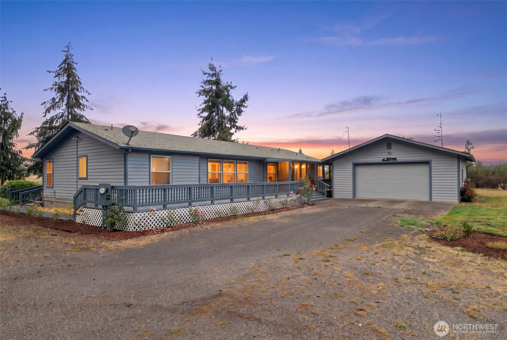12424 Moes Road Southeast Rainier, WA 98576 - Photo 3 of 40 Gallery Image 3