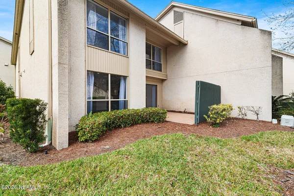 $310,000 | 10150 Leisure Lane North, Unit 23, Jacksonville, FL 32256