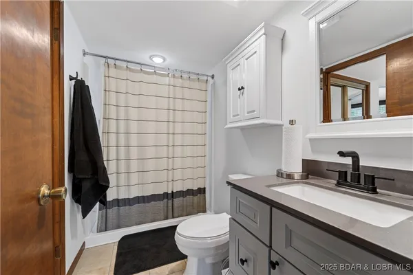 $379,999 | 328 Hogan Drive, Unit C, Lake Ozark, MO 65049