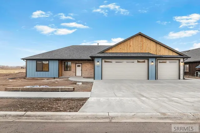 $570,000 | 288 East 5th South, Sugar City, ID 83448