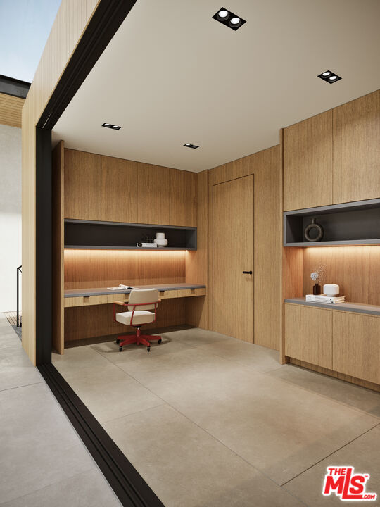 29636 Cuthbert Road Malibu, CA 90265 - Photo 11 of 30 a work room with furniture