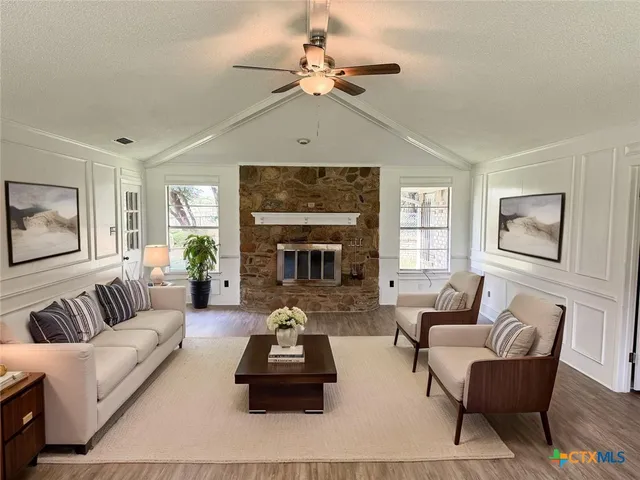 $1,999,500 | 1291 Tweedy Road, Valley Mills, TX 76689