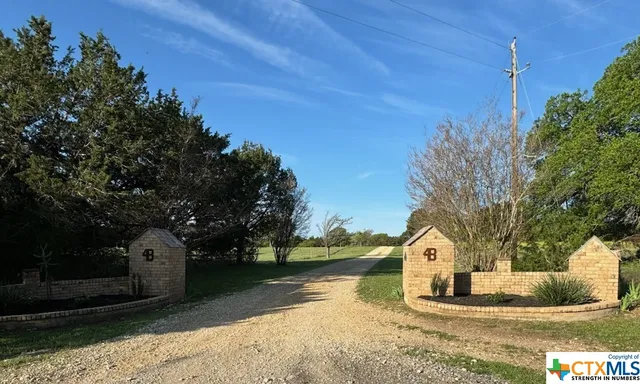 $1,999,500 | 1291 Tweedy Road, Valley Mills, TX 76689