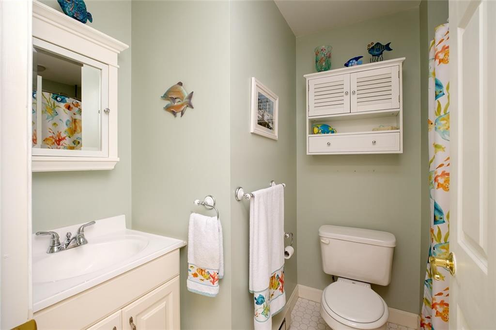 2 Bittersweet Lane, Unit 3 York, ME 03909 - Photo 25 of 34 A full bathroom with tub/shower on...