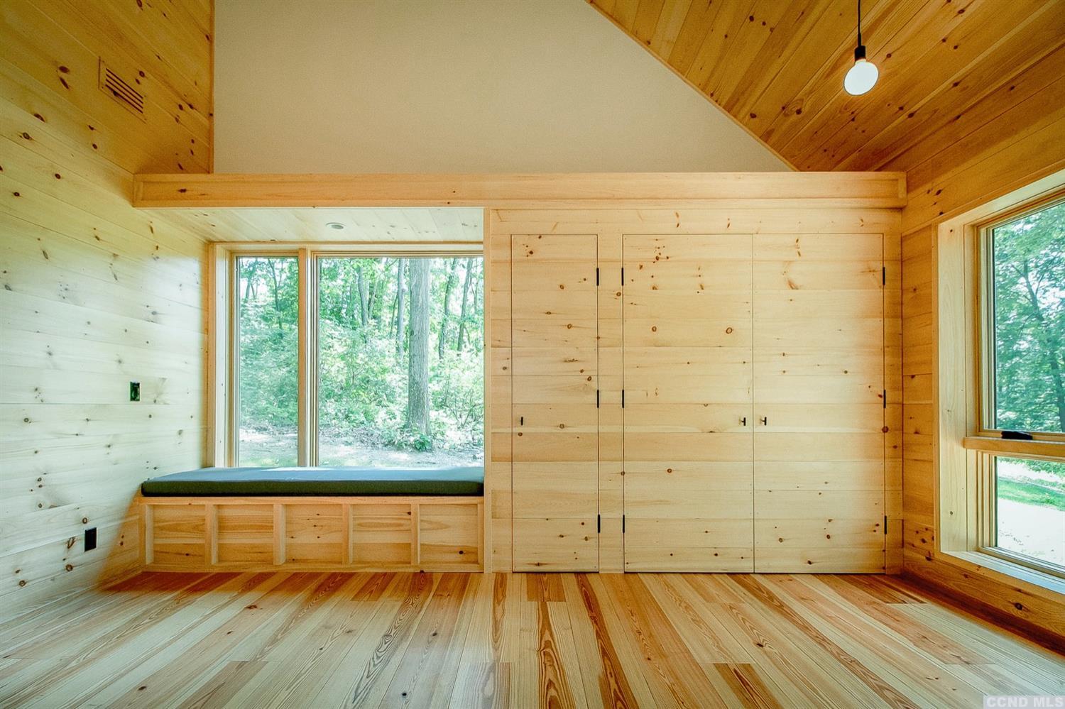 73 Hallenbeck Road Hudson, NY 12534 - Photo 11 of 32 Gallery Image 11