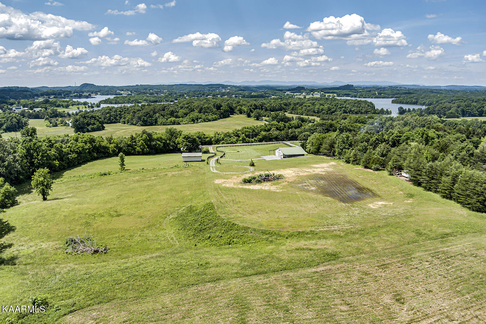 4665 Miser Station Road Friendsville, TN 37737 - Photo 9 of 38 Marble City Real Estate Group
