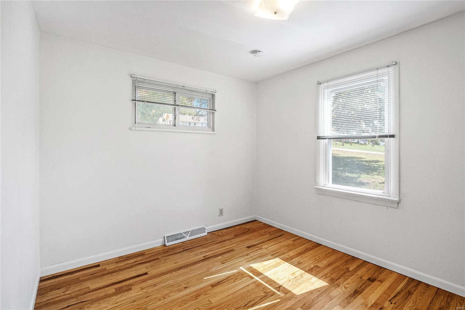 511 Hanna Road Manchester, MO 63021 - Photo 14 of 32