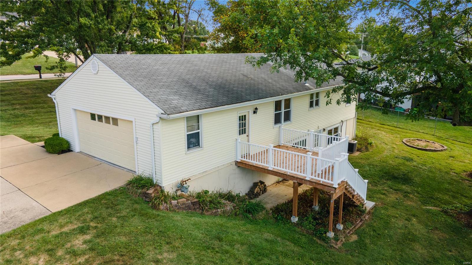 511 Hanna Road Manchester, MO 63021 - Photo 2 of 32