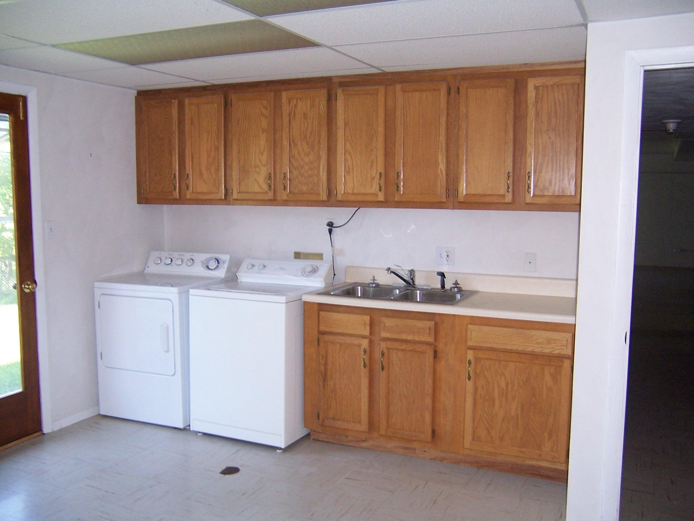 87 Jay Ridge Road Cloverdale, VA 24077 - Photo 30 of 43 Laundry