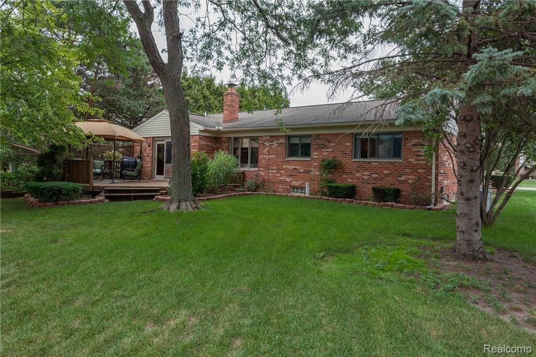 41525 Hanford Road Canton, MI 48187 - Photo 26 of 27 IMG_6884.jpg