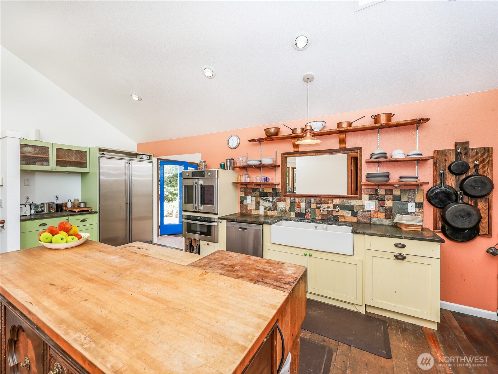 10820 Northeast 183rd Court Bothell, WA 98011 - Photo 12 of 40