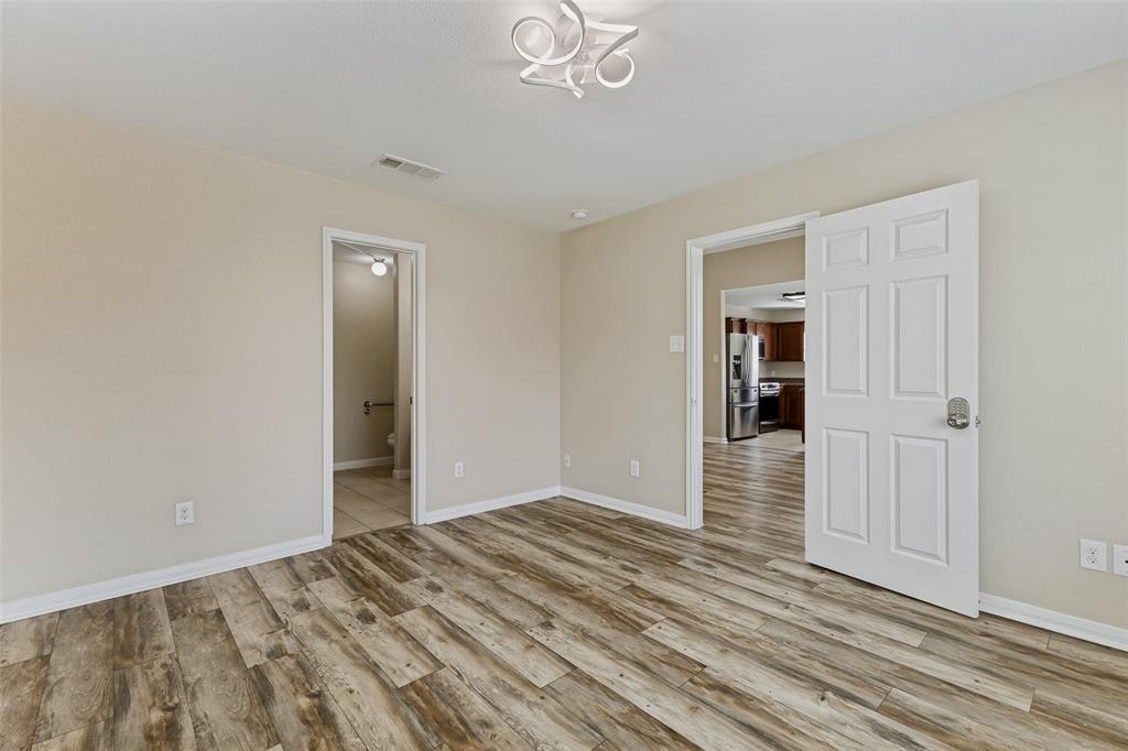 192 Buffalo Ridge Road Newark, TX 76071 - Photo 17 of 33