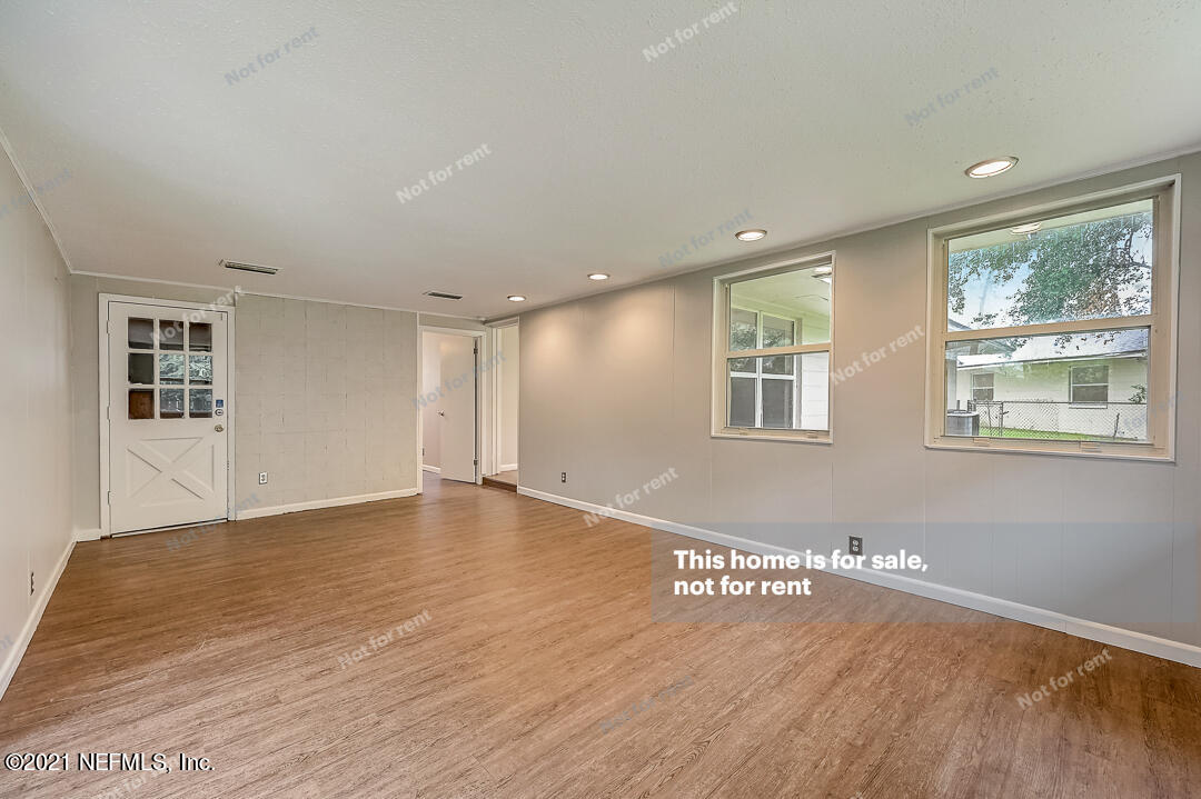 828 Montego Road West Jacksonville, FL 32216 - Photo 5 of 34 listing_2