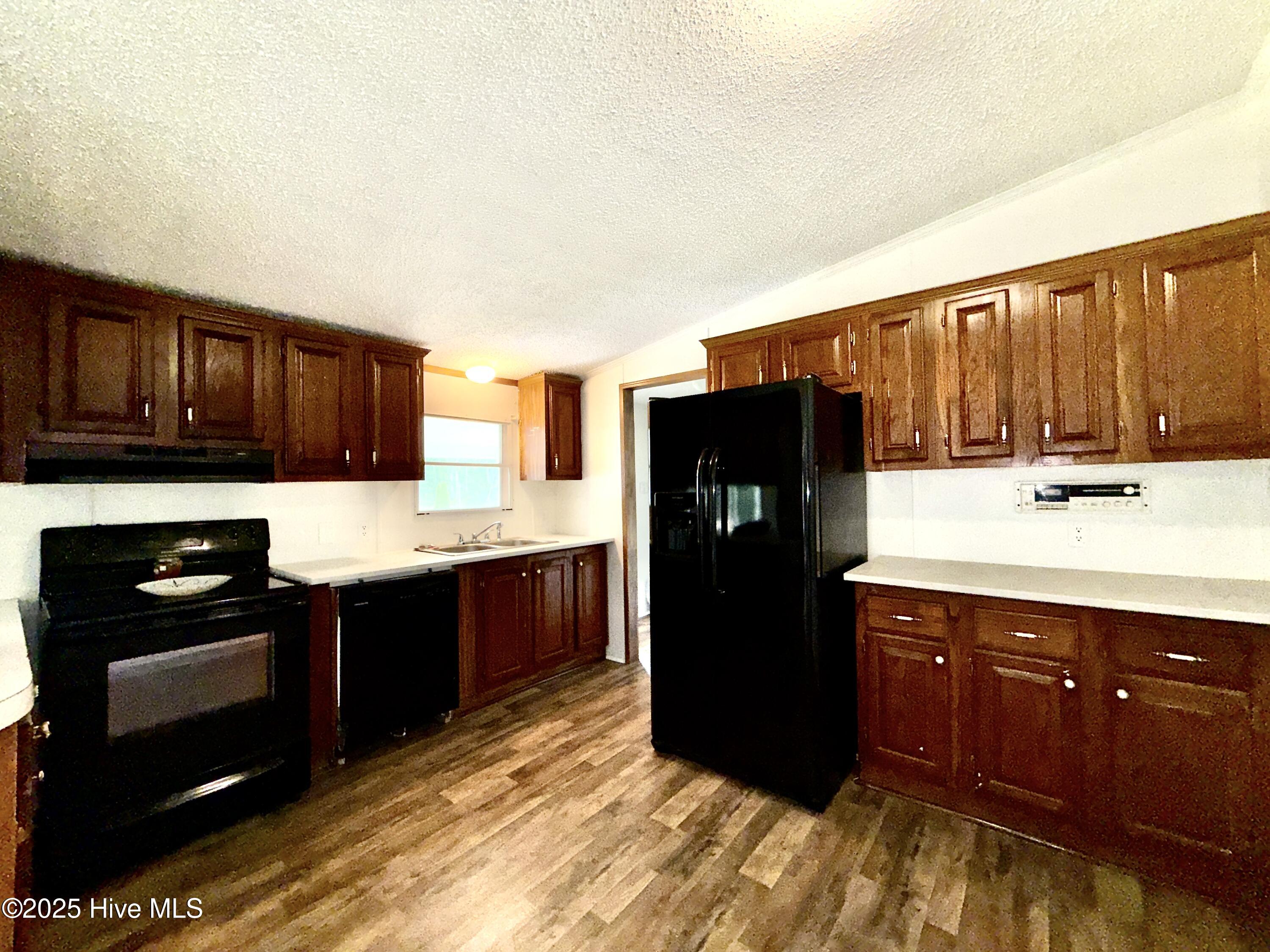 184 Hardison Road Holly Ridge, NC 28445 - Photo 6 of 22 IMG_9482