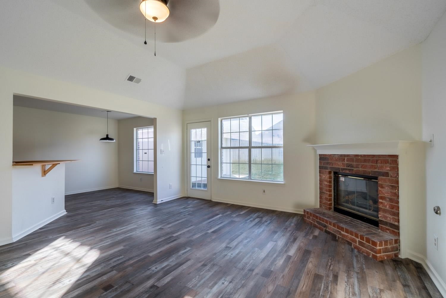6983 Manslick Road Cordova, TN 38018 - Photo 4 of 19 Gallery Image 4