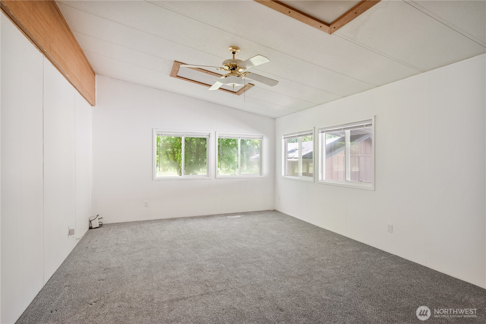 2355 Sparrow Loop, Unit 169 Kelso, WA 98626 - Photo 14 of 33