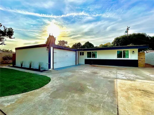 $4,500 | 821 North Mountain View Place, Fullerton, CA 92831