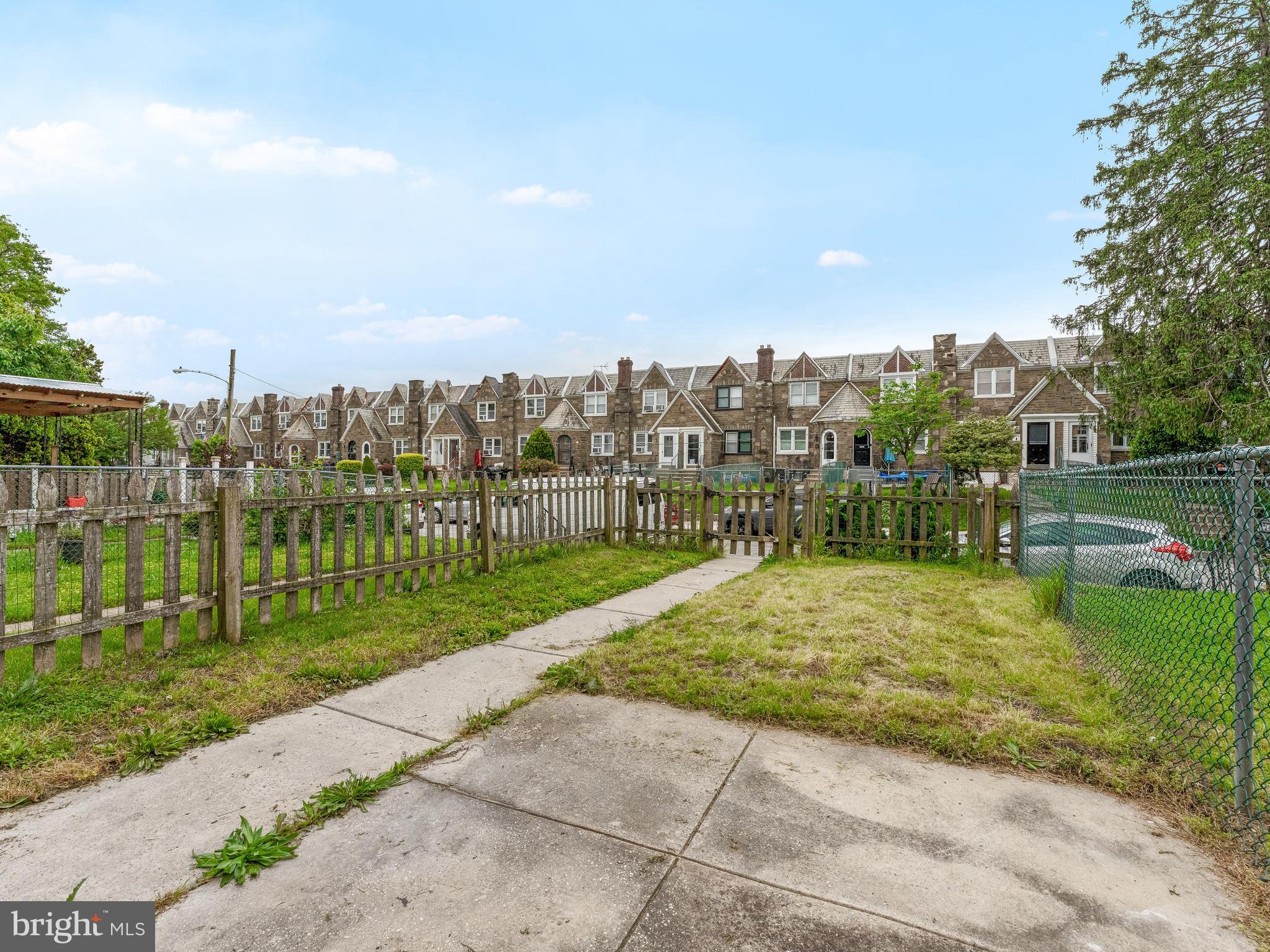 1227 Kerper Street Philadelphia, PA 19111 - Photo 3 of 21