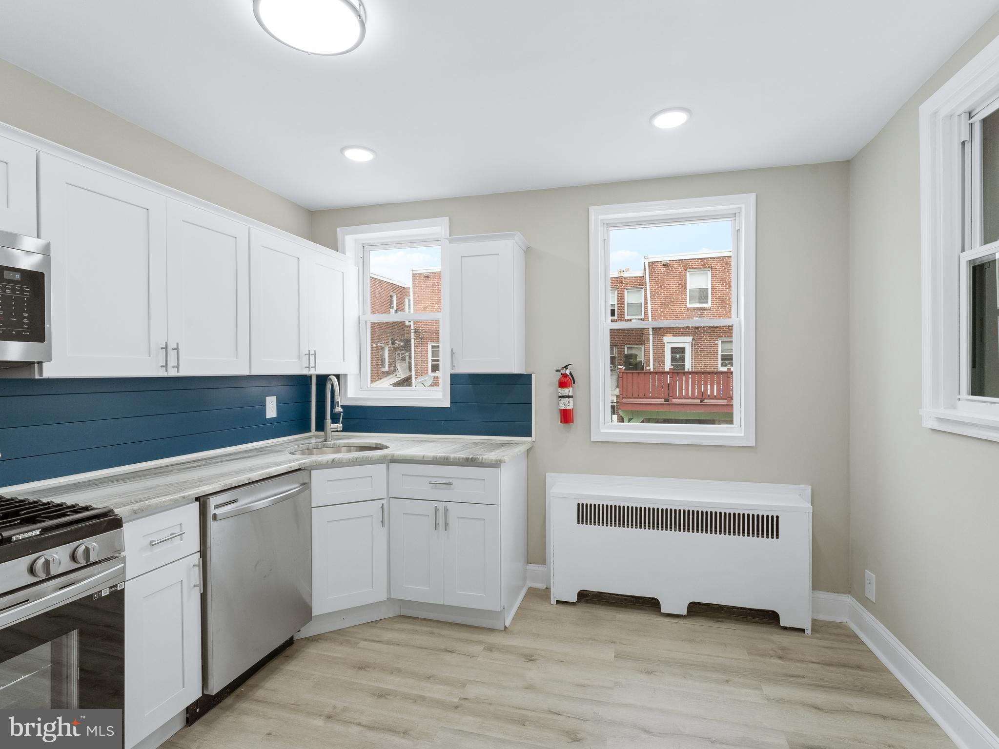 1227 Kerper Street Philadelphia, PA 19111 - Photo 9 of 21