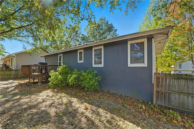 $293,000 | 941 Northeast Bristol Drive, Lee's Summit, MO 64086