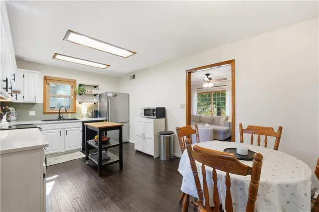 $293,000 | 941 Northeast Bristol Drive, Lee's Summit, MO 64086