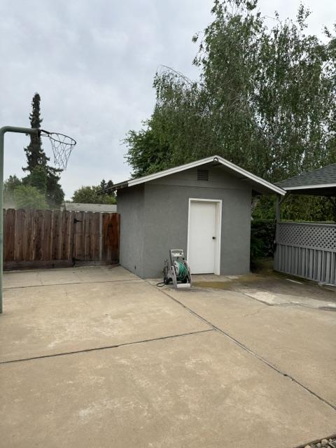 1360 Crawford Road Modesto, CA 95357 - Photo 10 of 25