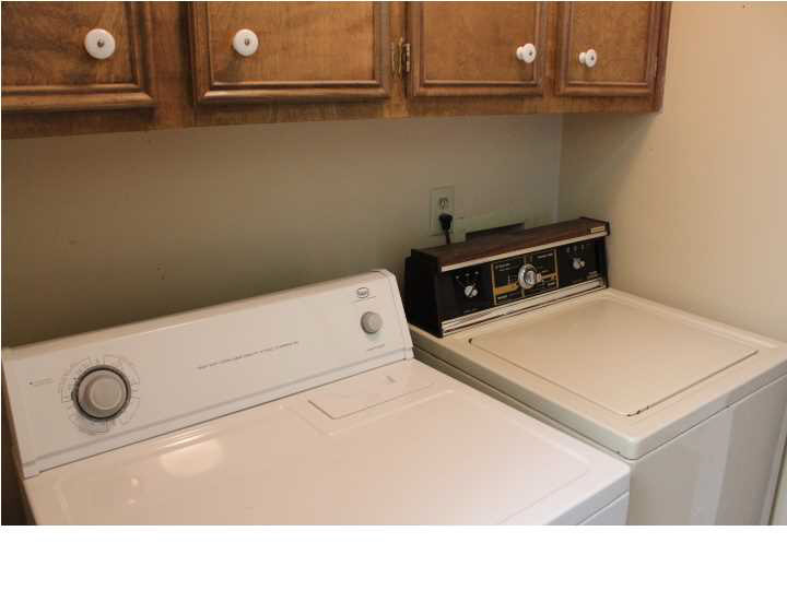 26 Northtown Road, Unit A Jackson, MS 39211 - Photo 19 of 33 Laundry