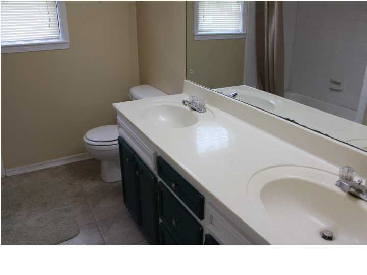 26 Northtown Road, Unit A Jackson, MS 39211 - Photo 25 of 33 Bath