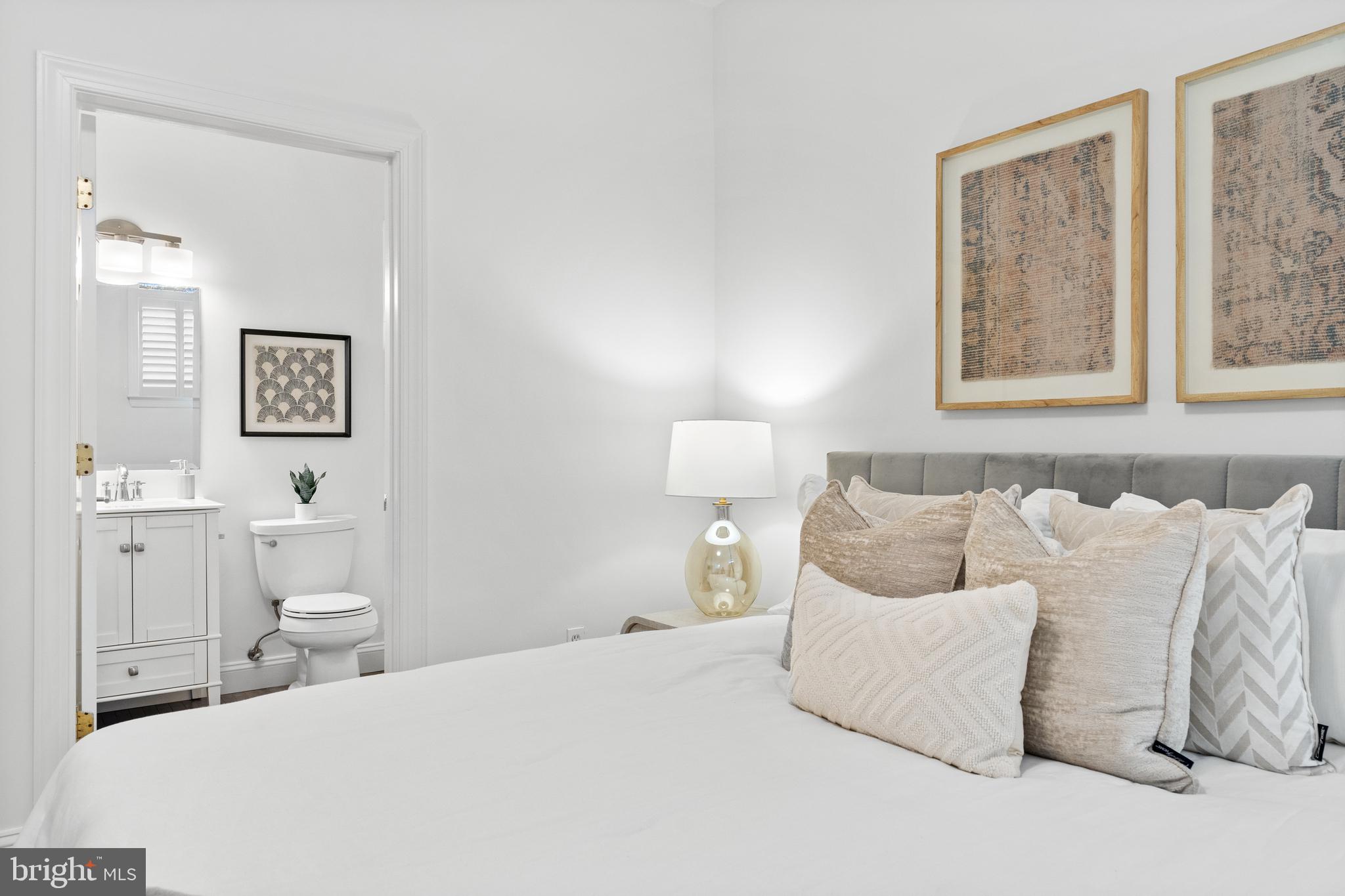1229 12th Street Northwest, Unit B5 Washington, DC 20005 - Photo 22 of 32 En Suite Bath