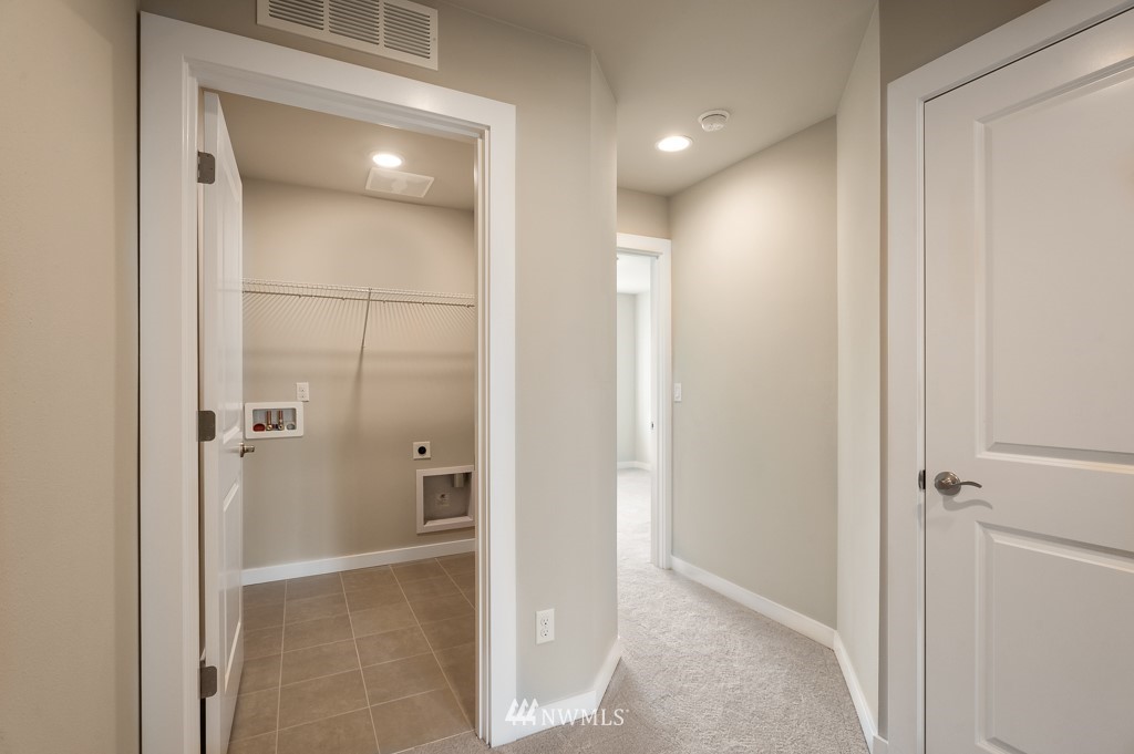 1621 Seattle Hill Road, Unit CC3 Bothell, WA 98012 - Photo 14 of 25 a view of a livingroom with a elevator