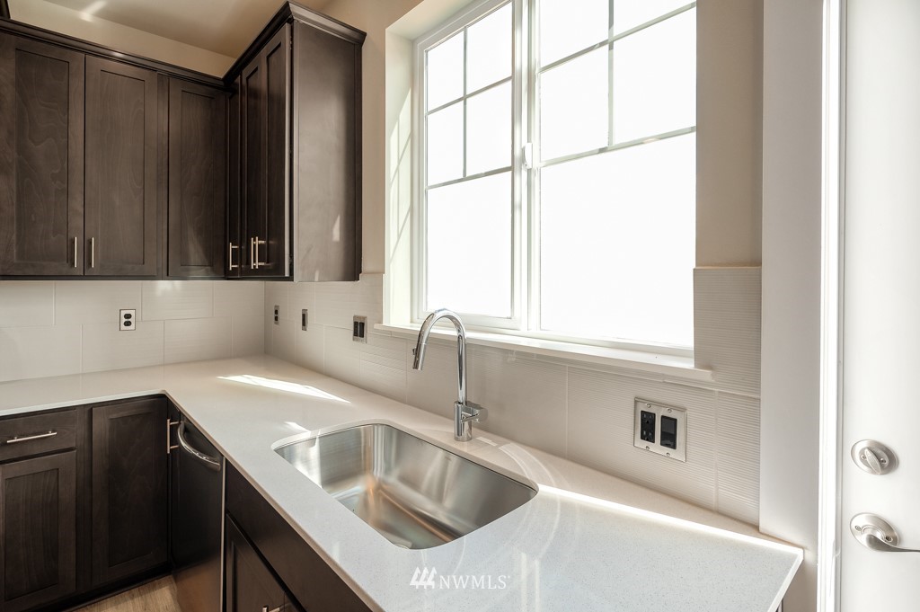 1621 Seattle Hill Road, Unit CC3 Bothell, WA 98012 - Photo 5 of 25 a kitchen with a sink and a window