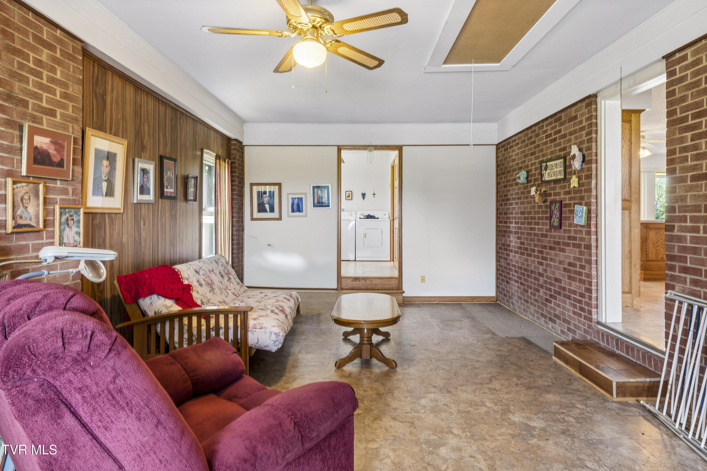 1655 Mary Lamons Road Afton, TN 37616 - Photo 20 of 58 Marylamons-16
