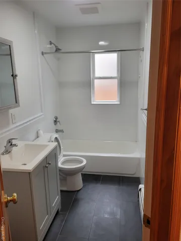 $2,700 | 6006 172nd Street | Queensboro Hill